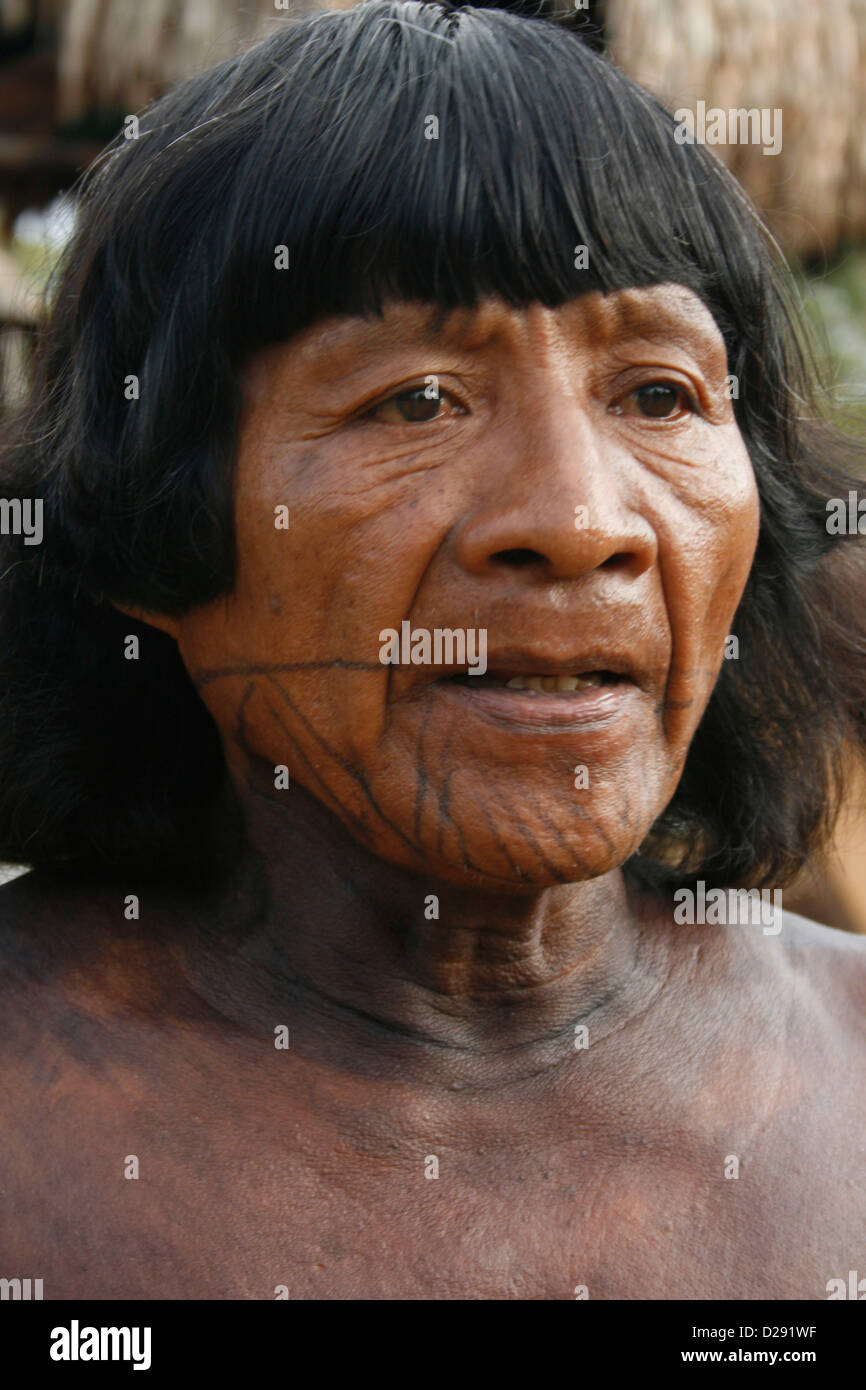 Panamá, hombre indígena Embera Foto de stock