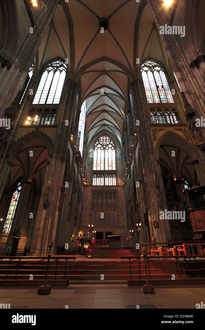 Ornamentación en piedra y detalles, interior de la catedral de Colonia, la ciudad de Colonia, Renania del Norte-Westfalia, Alemania, Europa Foto de stock