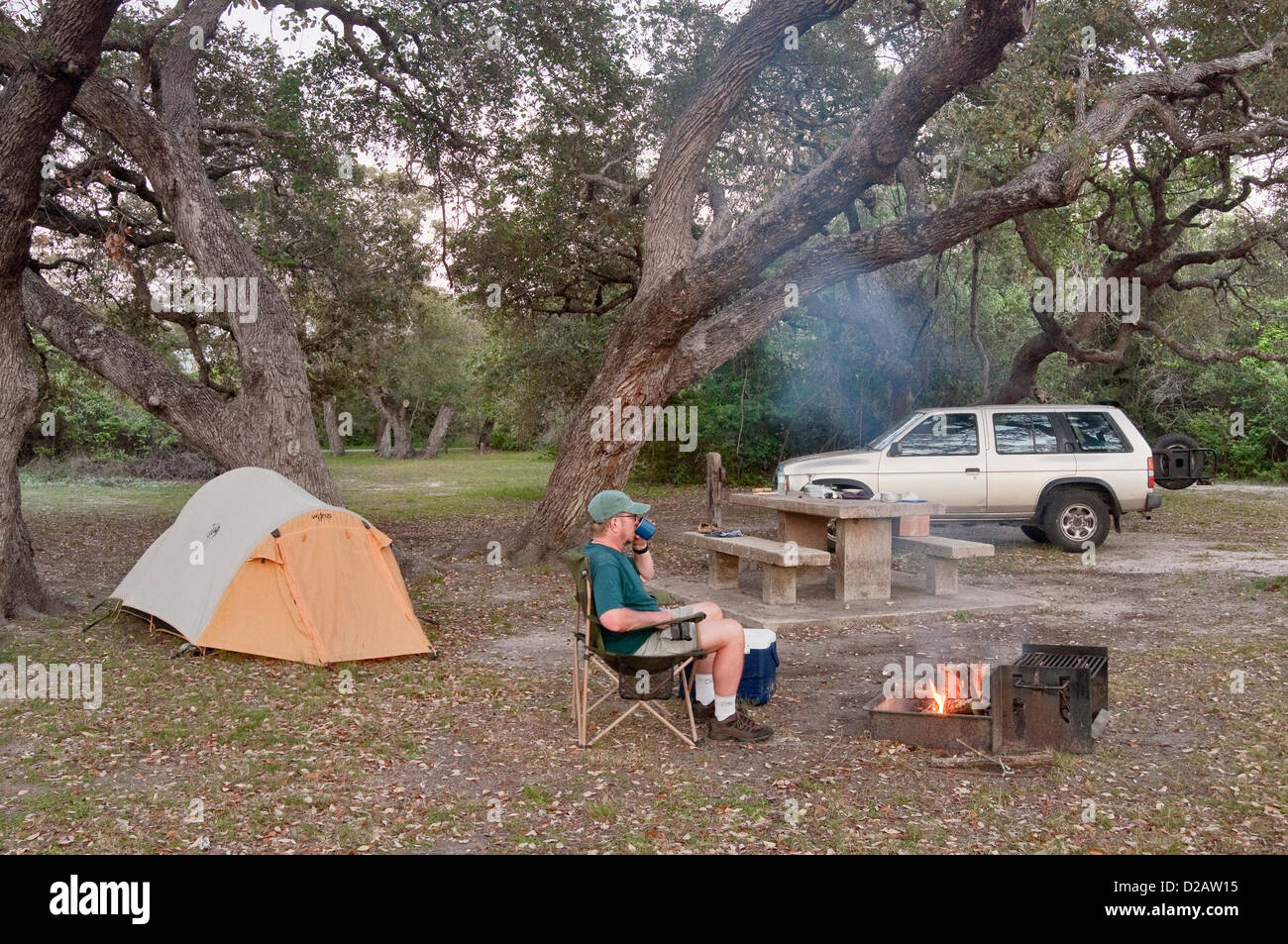 Solo campistas fotografías e imágenes de alta resolución Alamy