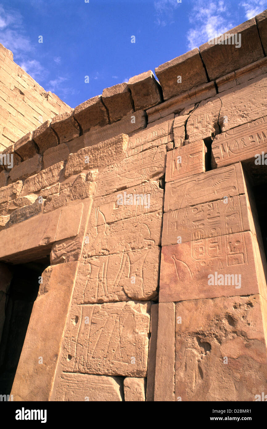 Egipto, Luxor. Las antiguas ruinas de los reyes en el templo de Karnak. Foto de stock