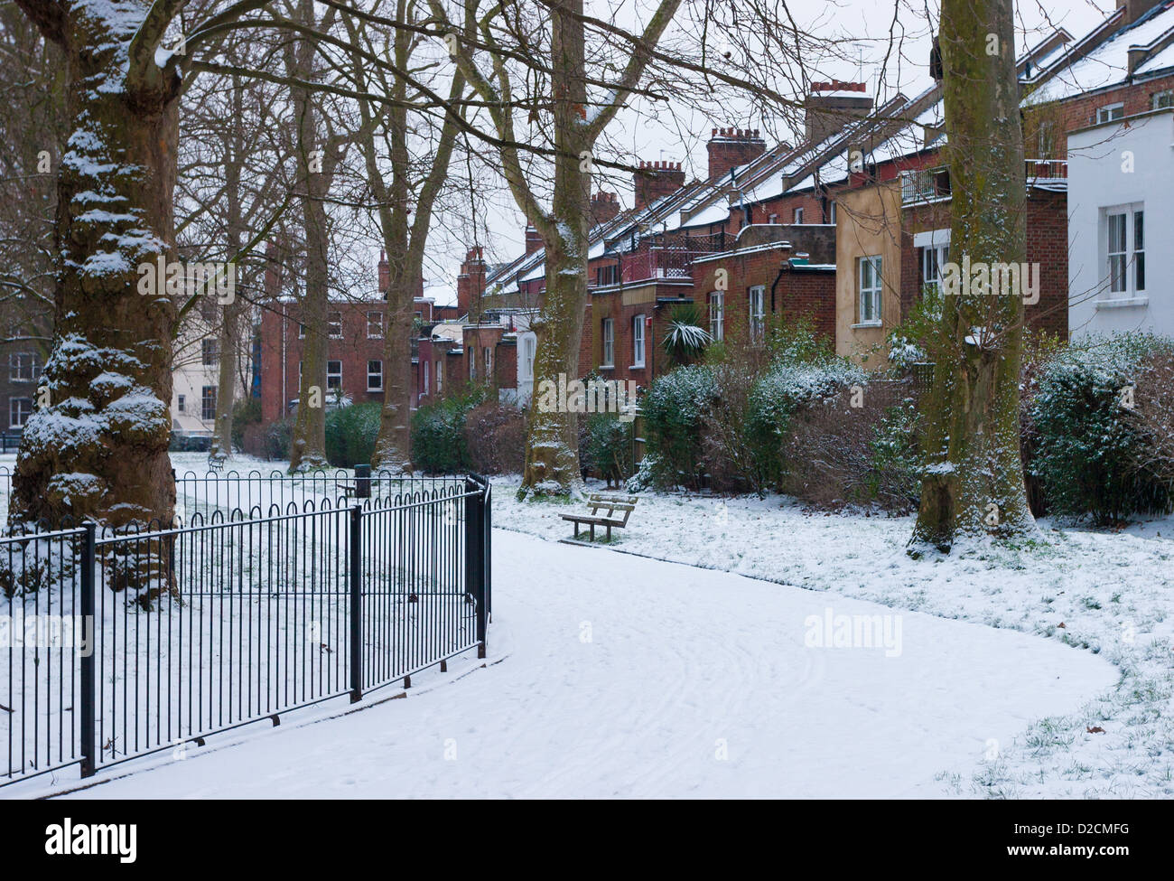 Campos de Highbury en el invierno, la nieve, Islington, Norte de Londres, Reino Unido Foto de stock