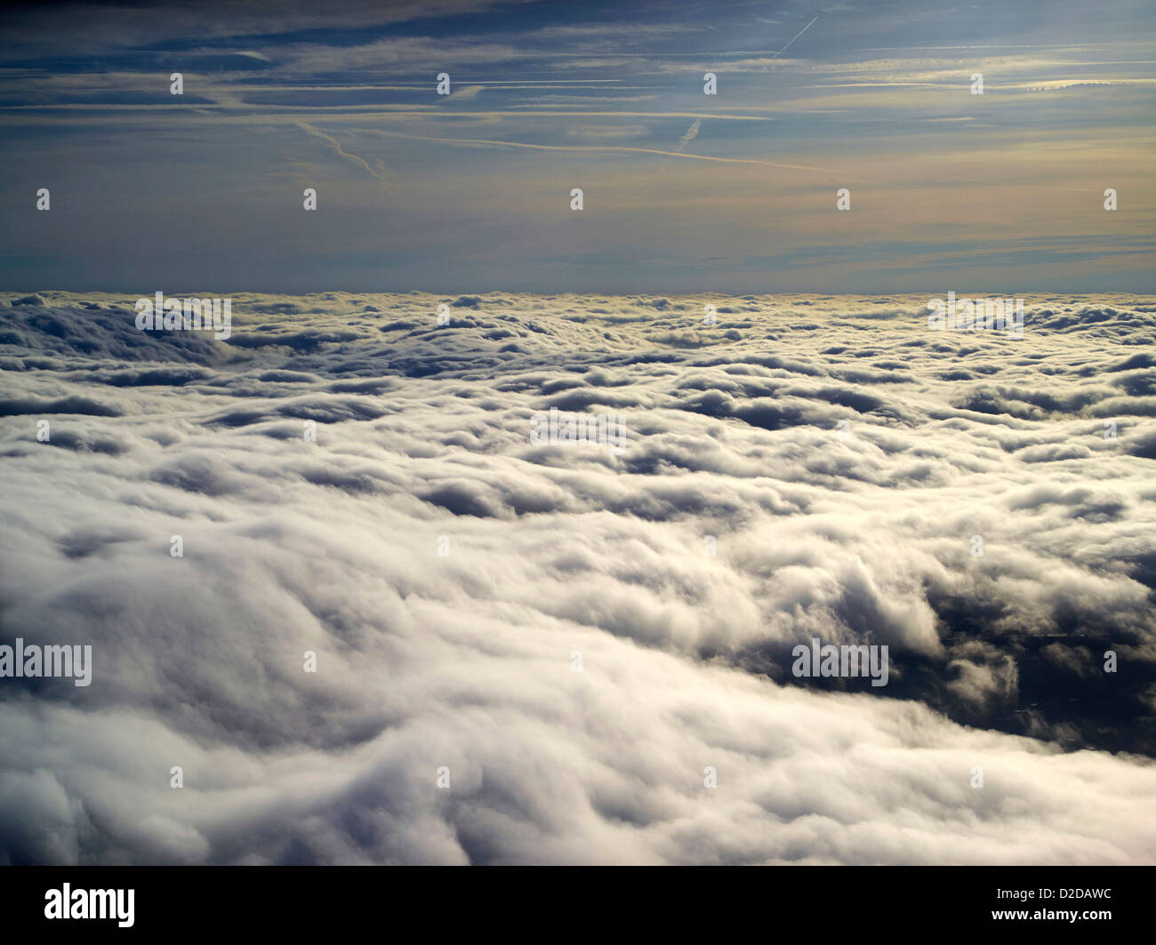 A vista de los pilotos por encima de las nubes, rodada en Shropshire, REINO UNIDO Foto de stock