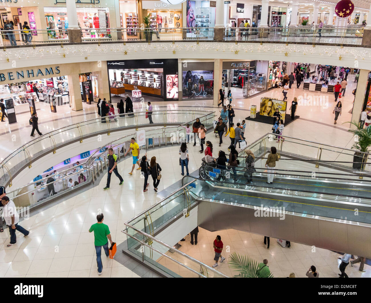 El centro comercial de los Emiratos, Dubai, Emiratos Árabes Unidos. Foto de stock