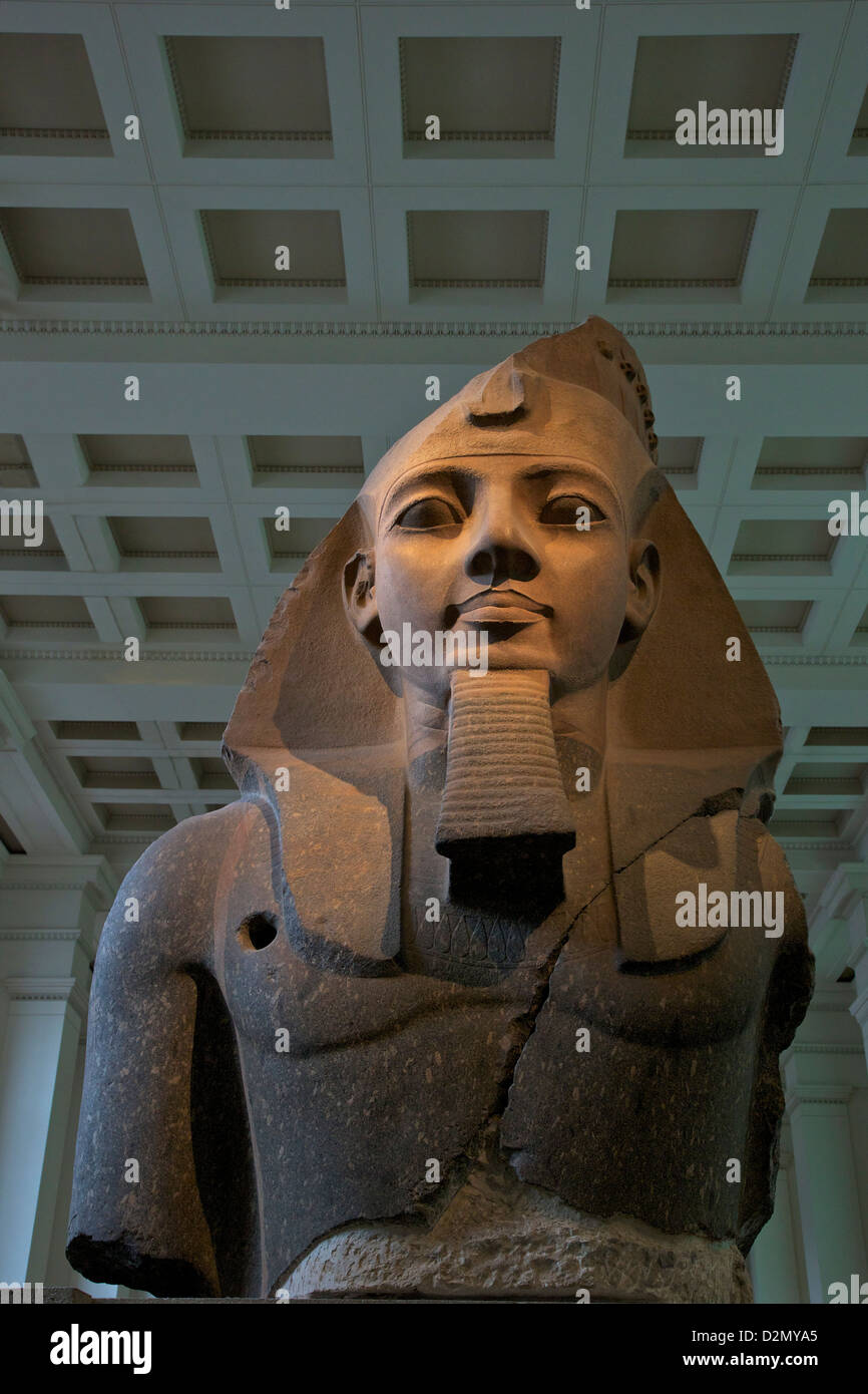 Estatua de Ramsés II, circa 1270 BC, British Museum, Londres, Inglaterra, Reino Unido, GB, Islas Británicas Foto de stock