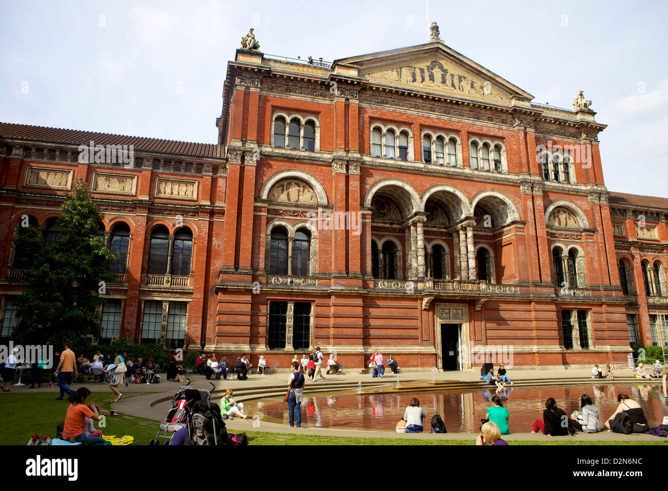 El Museo Victoria and Albert (V&A), South Kensington, Londres, Inglaterra, Reino Unido, Europa Foto de stock