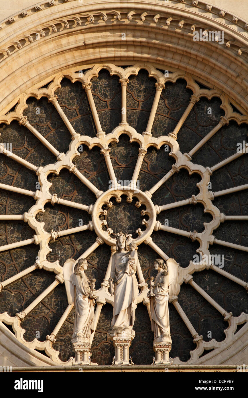 Rosetón de la fachada occidental, la catedral de Notre Dame, París, Francia, Europa Foto de stock