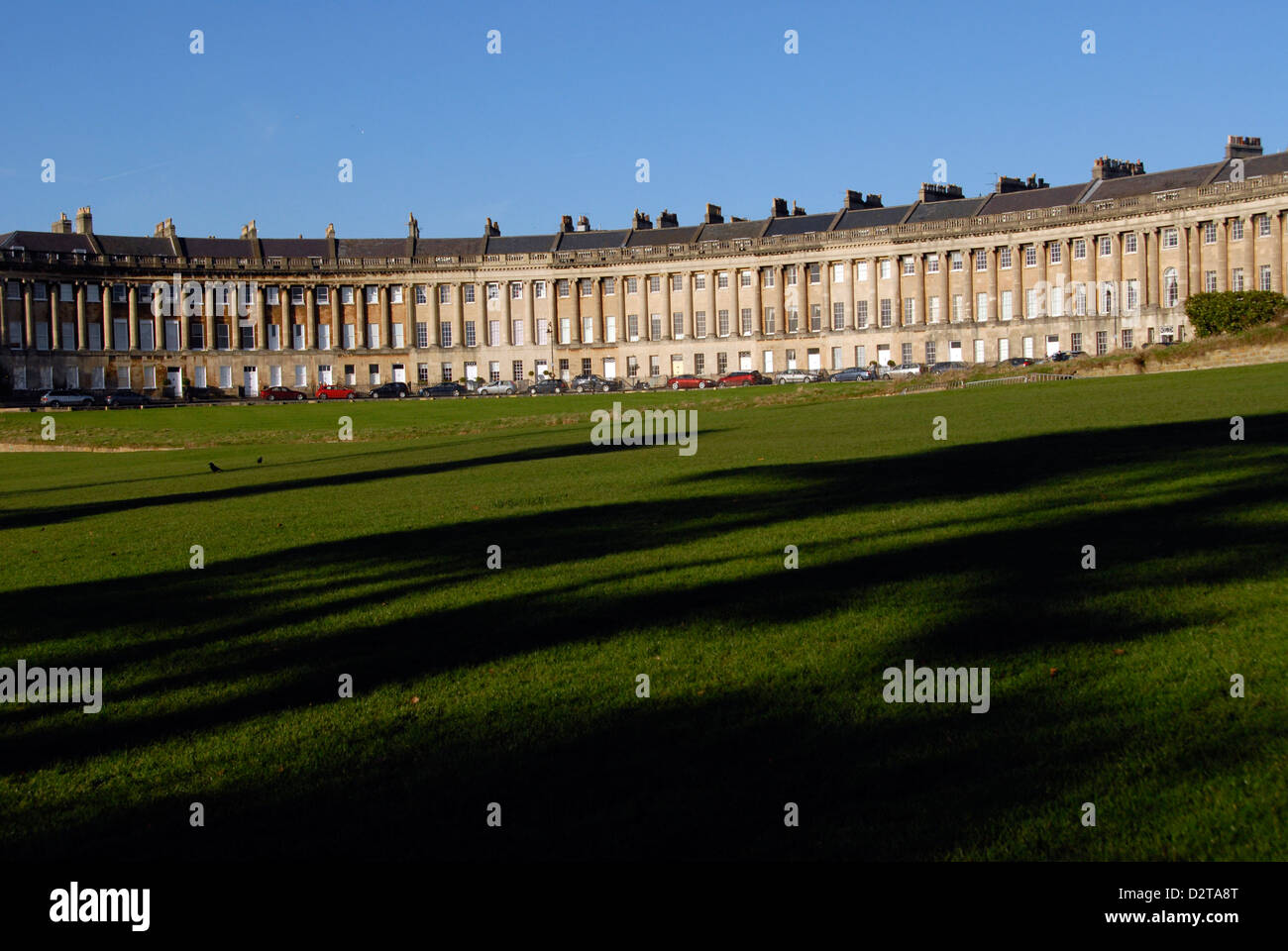 Royal Crescent perfecta arquitectura georgiana del siglo xviii en Bath, Reino Unido Foto de stock