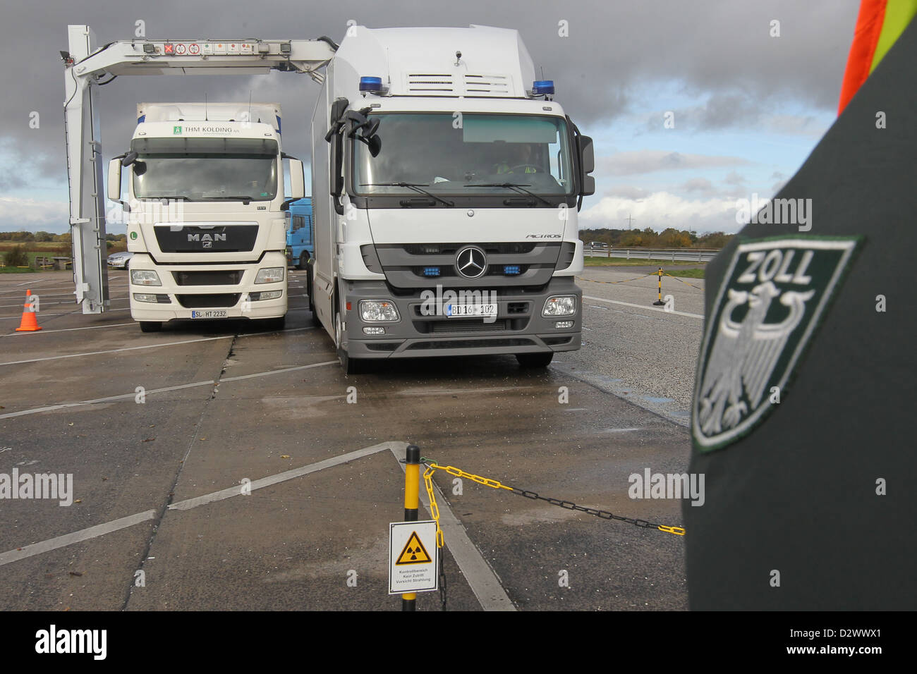 Alemania, Brekendorf Roentgenanlage móvil total (VMR) de aduanas Foto de stock