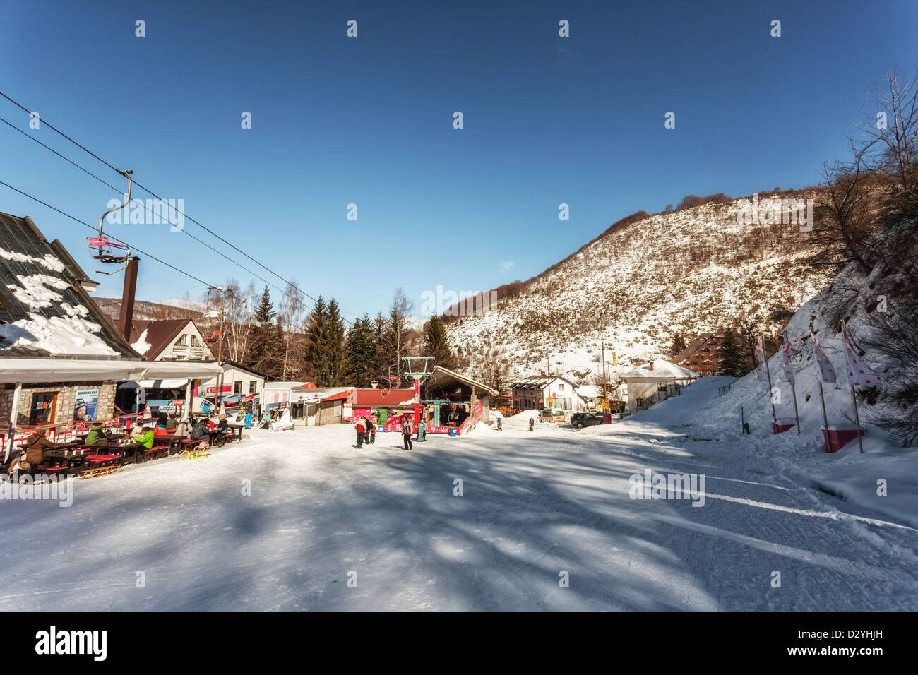 Centro de Esquí Zare Lazarevski, Mavrovo, en Macedonia Foto de stock