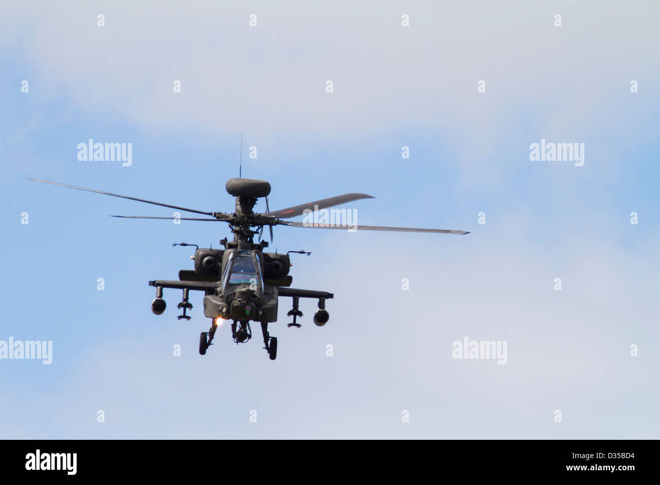 Ejército del Aire Helicóptero Apache AH-64 en vuelo Foto de stock
