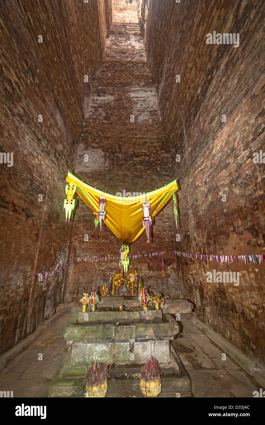 Interior de un templo en Sambor Prei Kuk, no lejos de Angkor Wat en Camboya. Foto de stock