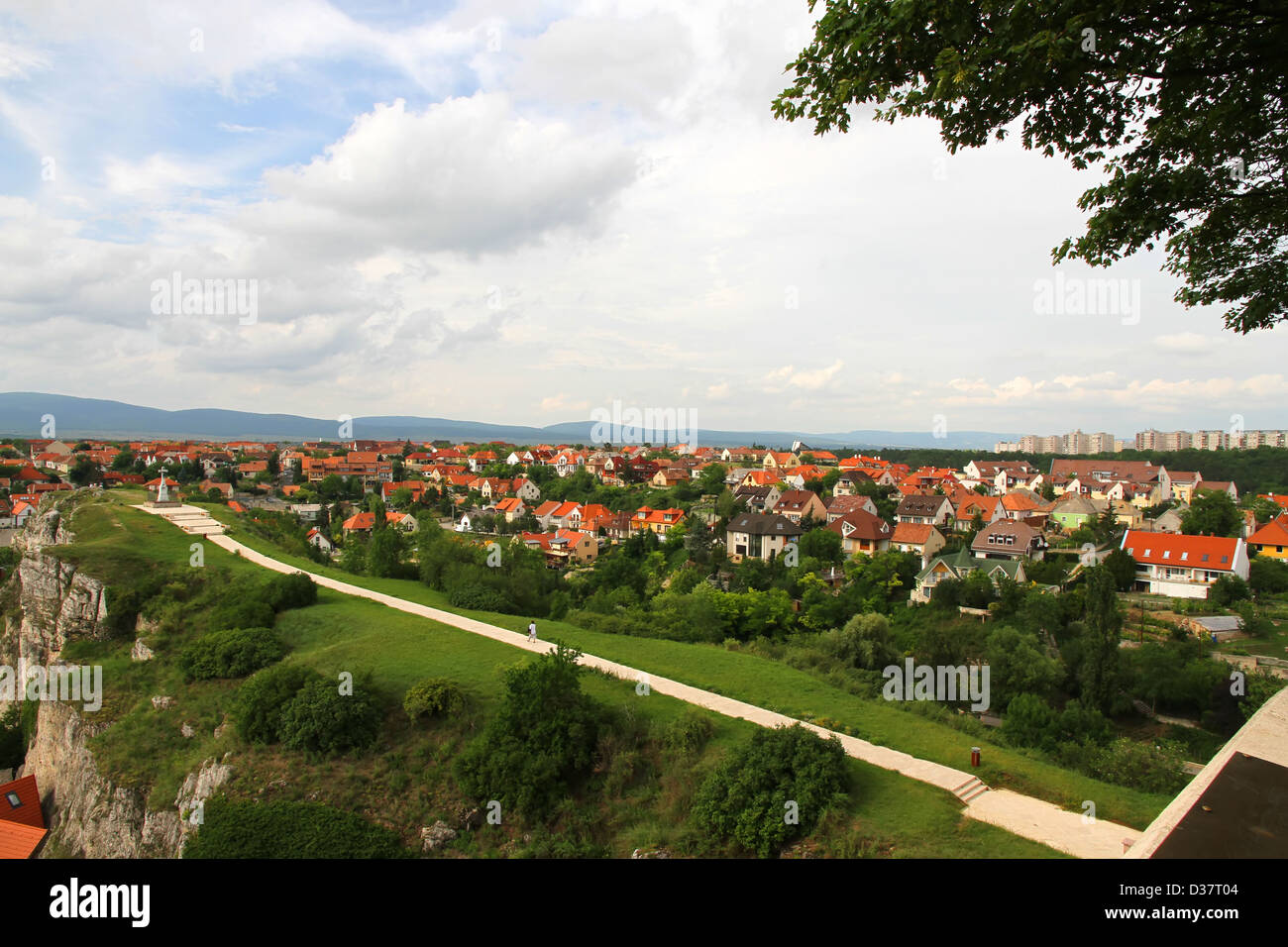Vistas a la ciudad húngara de Veszprem. Foto de stock