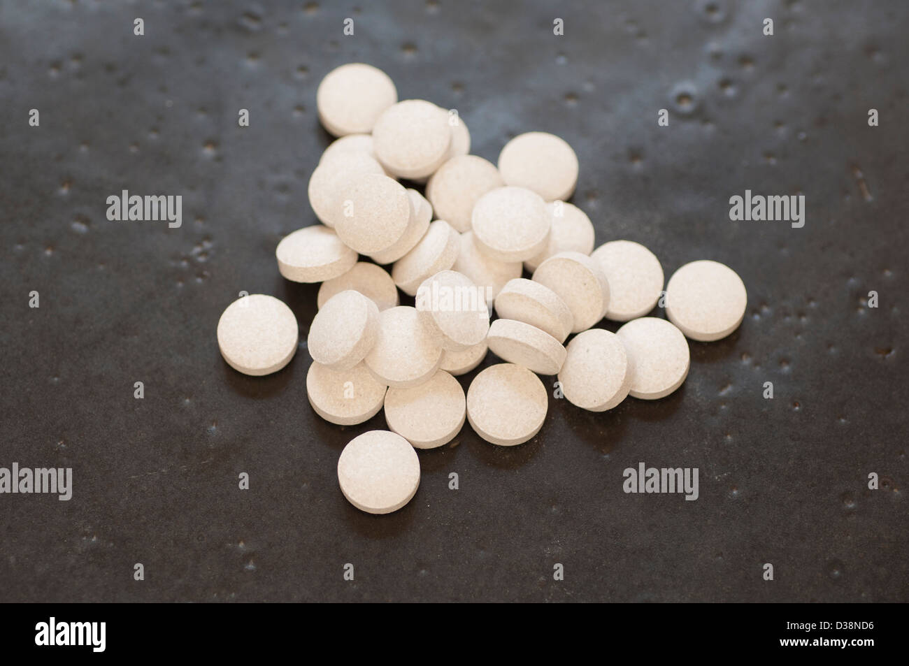 Vista cercana de pastillas de magnesio suplemento dietético Foto de stock