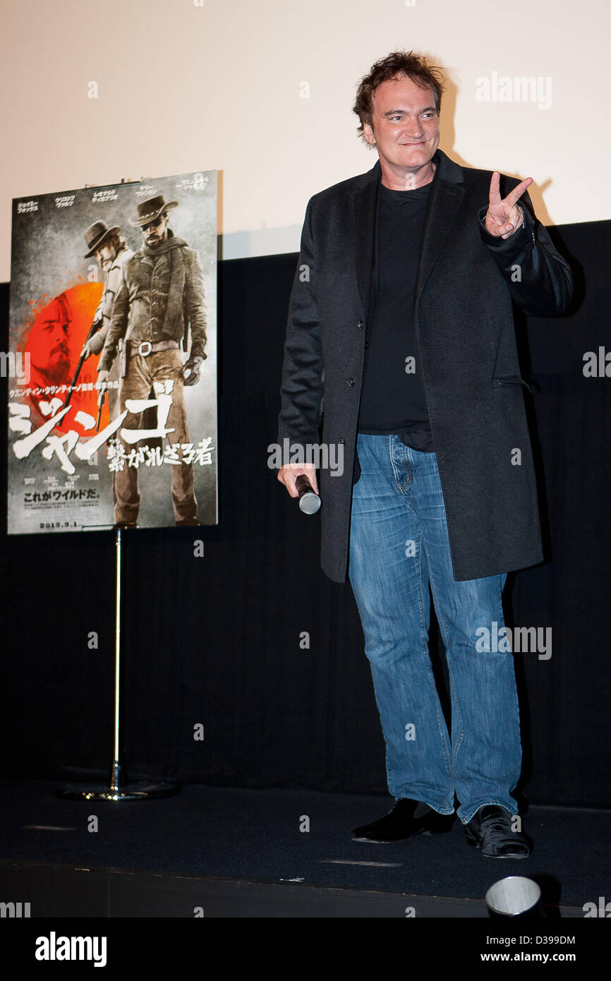 Tokio, Japón. 13 de febrero de 2013. Director Quentin Tarantino película vino directamente desde Londres para promover su más reciente película 'Django Unchained" protagonizada por: Jamie Foxx, Christoph Waltz, Leonardo DiCaprio, Kerry Washington, Samuel L. Jackson y Don Johnson a cientos de aficionados japoneses en el cine en Tokio. Fue muy enérgico a sus aficionados que vitorearon y aplaudieron a otra gran película de él. (Foto por Michael Steinebach /Aflo/Alamy Live News) Foto de stock