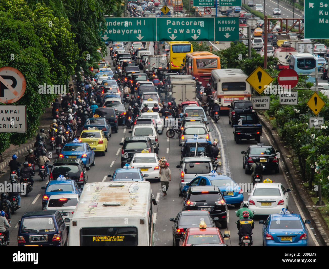 Tráfico de Yakarta se está convirtiendo en una pesadilla Foto de stock