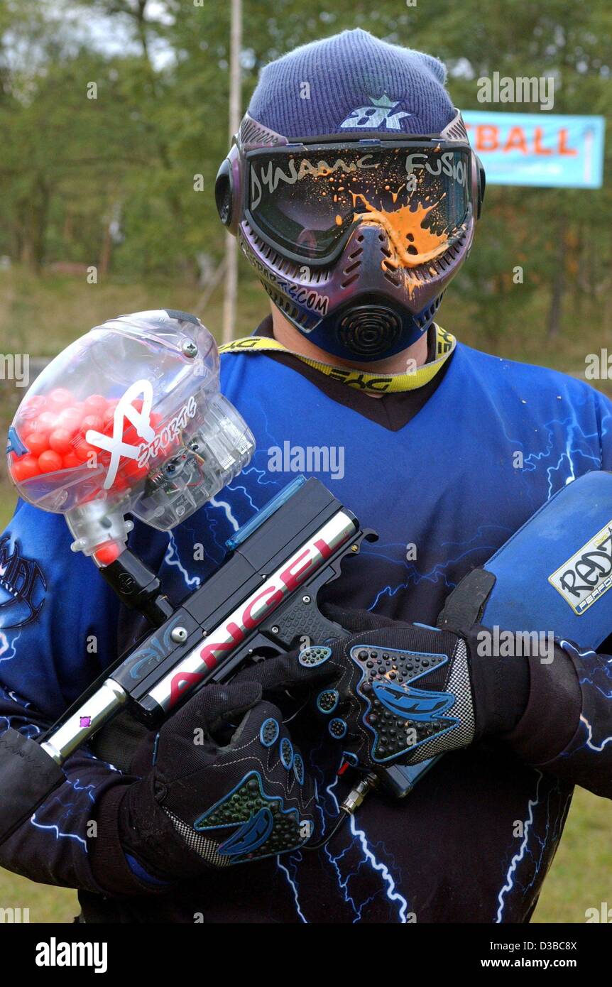 (Dpa) Un jugador de paintball fue alcanzado por una bala de color