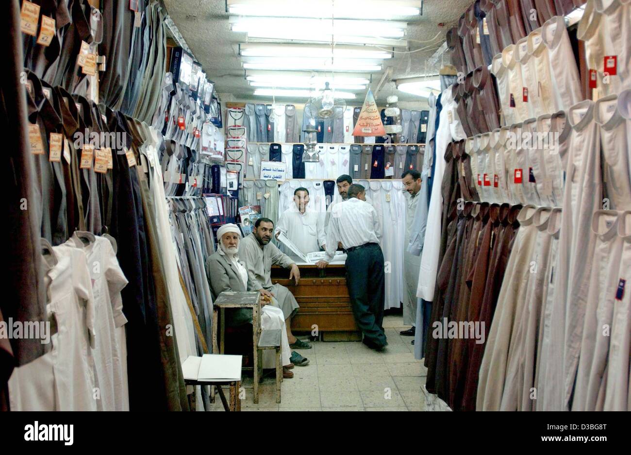 Ropa Para Hombres Fotos e Imágenes de stock - Página 5 - Alamy