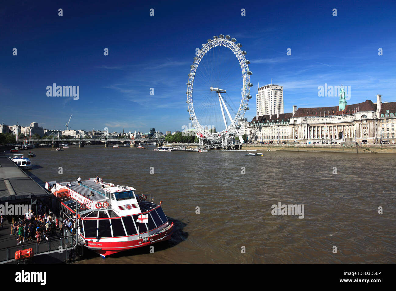 British Airways London Eye o Noria del Milenio, South Bank, el río Támesis, Lambeth, la ciudad de Londres, Inglaterra, Reino Unido. Foto de stock