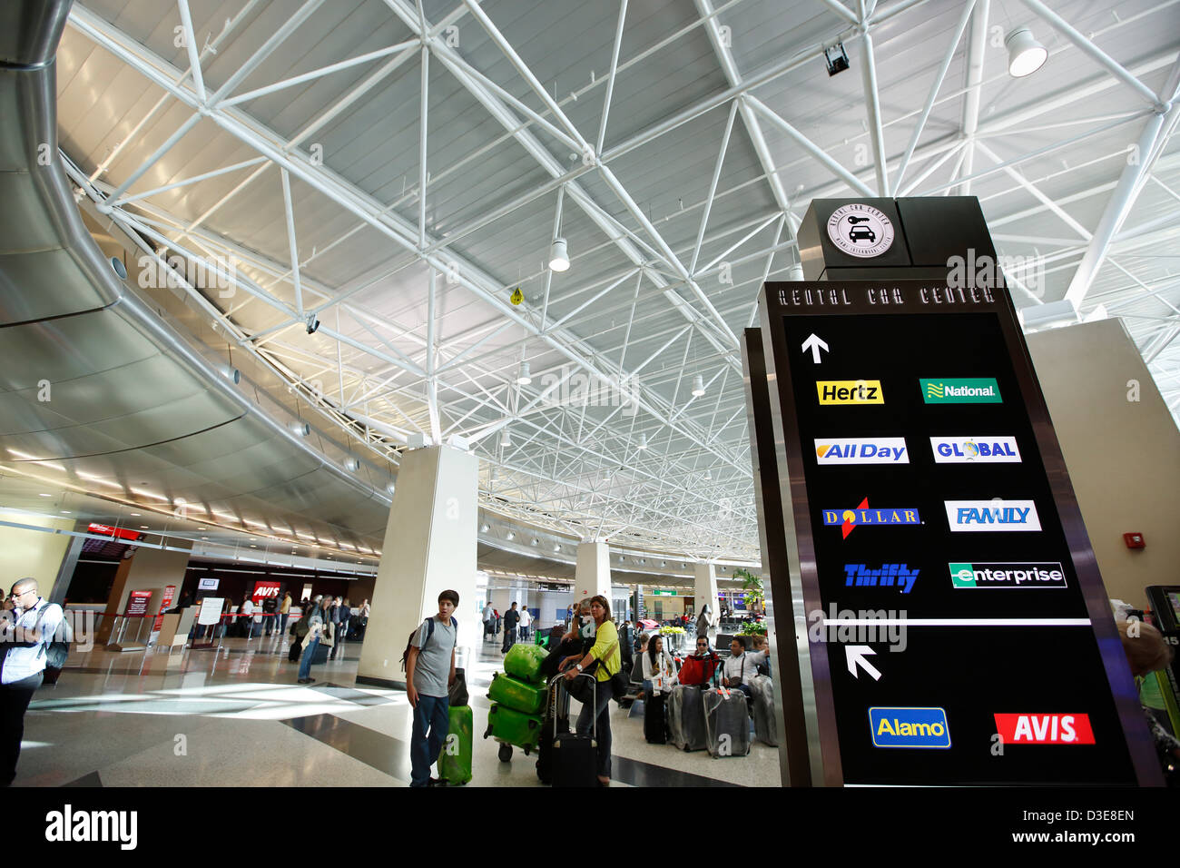 Airport car rental fotografías e imágenes de alta resolución - Alamy