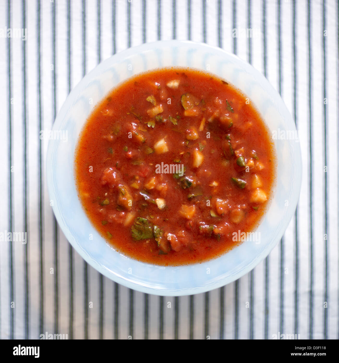 Pepino hinojo sopa de tomate Foto de stock