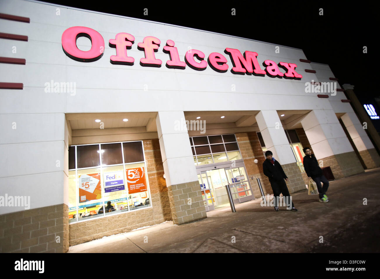 Febrero 18, 2013 - Everett, Massachusetts, . - Office Depot y  OfficeMax estarían en conversaciones de fusión. Un OfficeMax sucursal en  Everett, Massachusetts, un suburbio de Boston el lunes, 18 de febrero