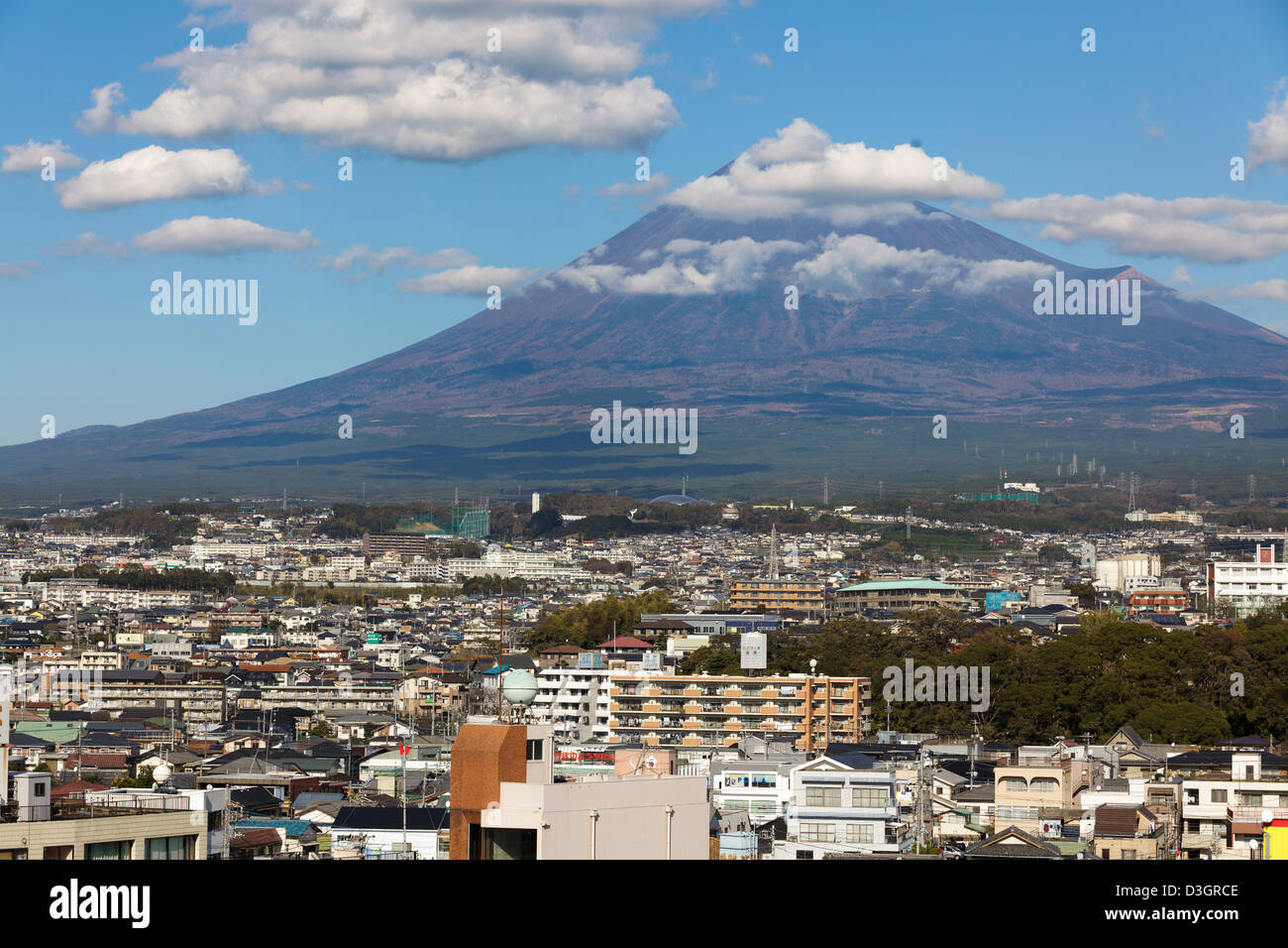 Fuji ciudad paisaje en noviembre, Japón Foto de stock