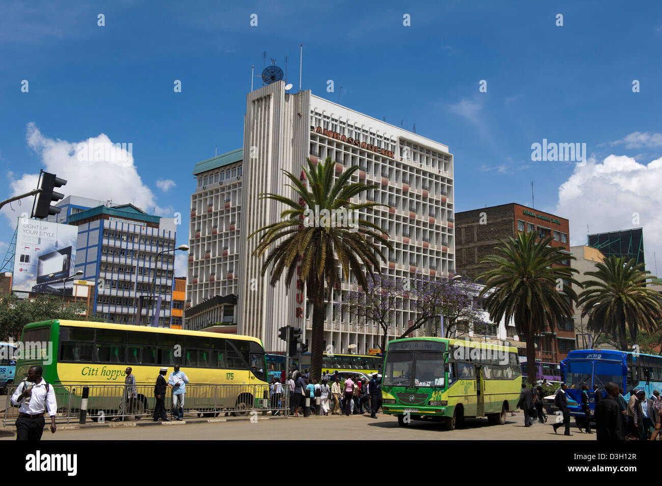 Escena de una calle, Nairobi, Kenia Foto de stock