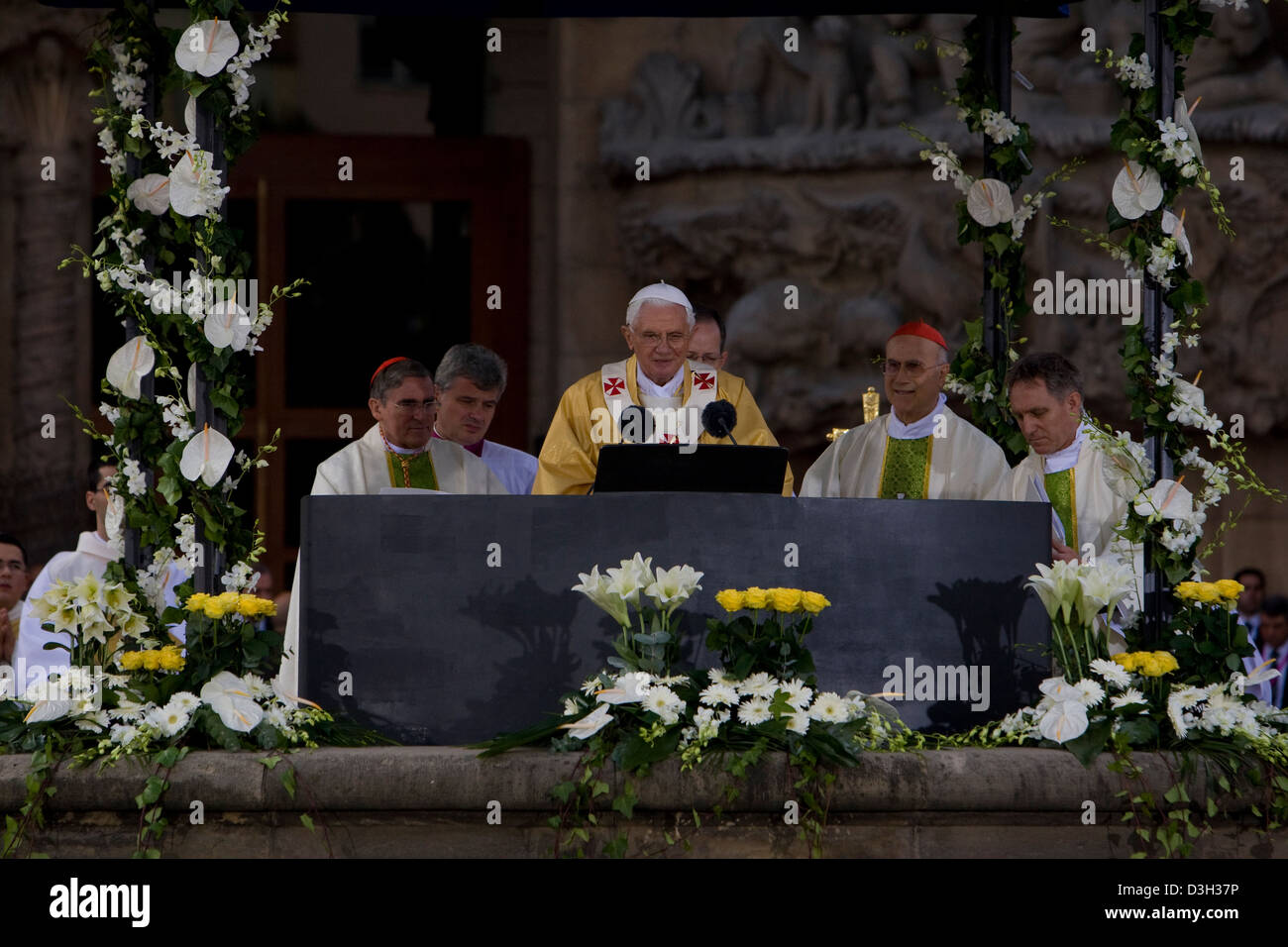 Barcelona, España, ceremonia del Papa Benedicto XVI en frente de la Sagrada Familia Foto de stock