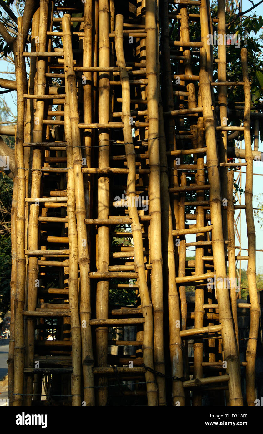 Escalera De Bambú Foto de stock y más banco de imágenes de Bambú - Familia  de la Hierba - Bambú - Familia de la Hierba, Bambú - Material, Pared -  iStock