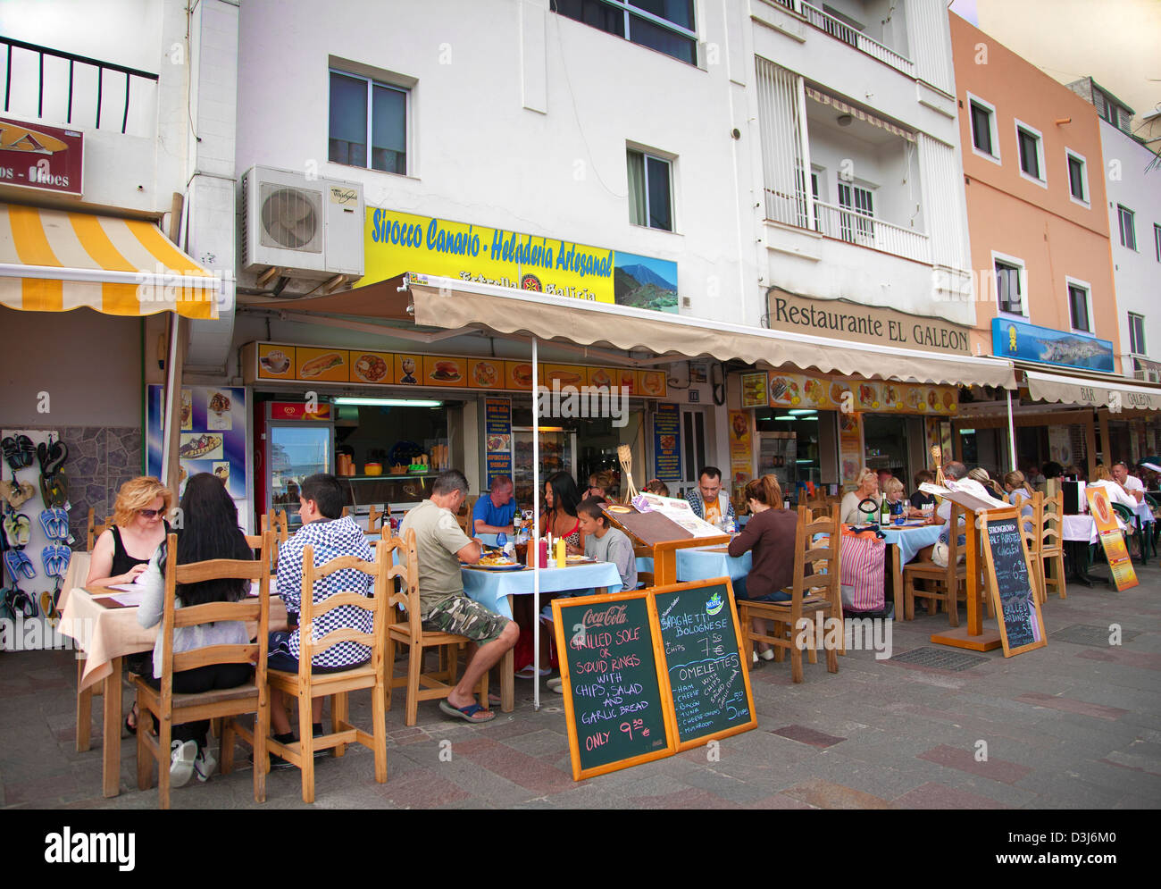 Restaurantes Con Encanto En Santa Cruz De Tenerife Tenerife restaurant menu fotografías e imágenes de alta resolución - Alamy