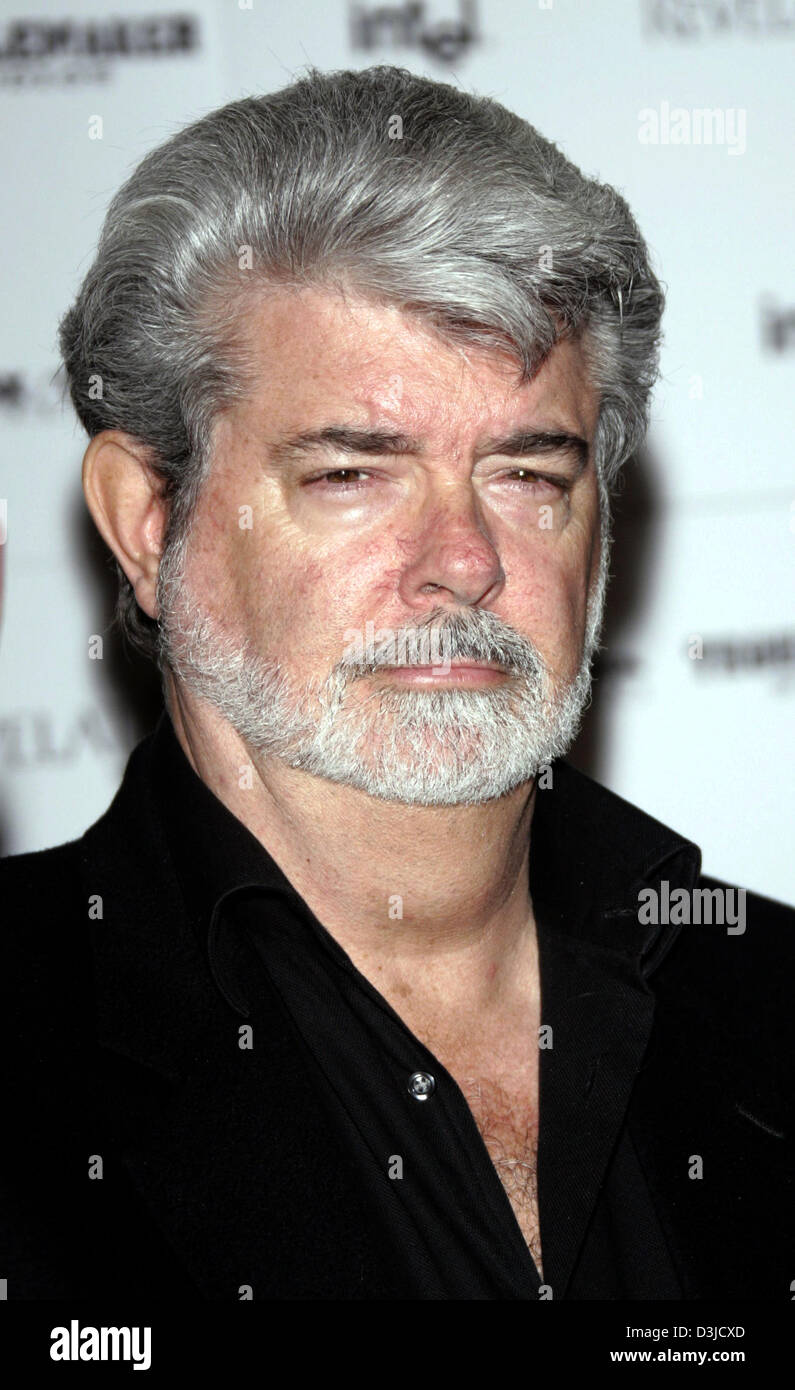 (Dpa) - El director de cine estadounidense George Lucas en el estreno de la película 'Sin City' en el Festival Internacional de Cine de 2005 en Cannes, Francia, el 18 de mayo de 2005. Foto de stock