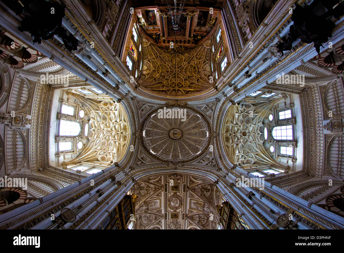 Los interiores de la Iglesia Catedral de Sevilla, Andalucía, España Foto de stock
