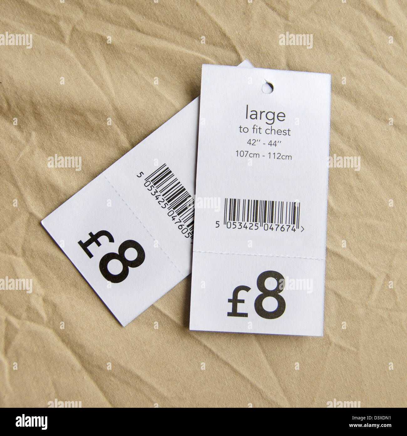 Libra precio ropa en la parte del cuerpo, Inglaterra, Reino Unido, Europa Fotografía stock - Alamy