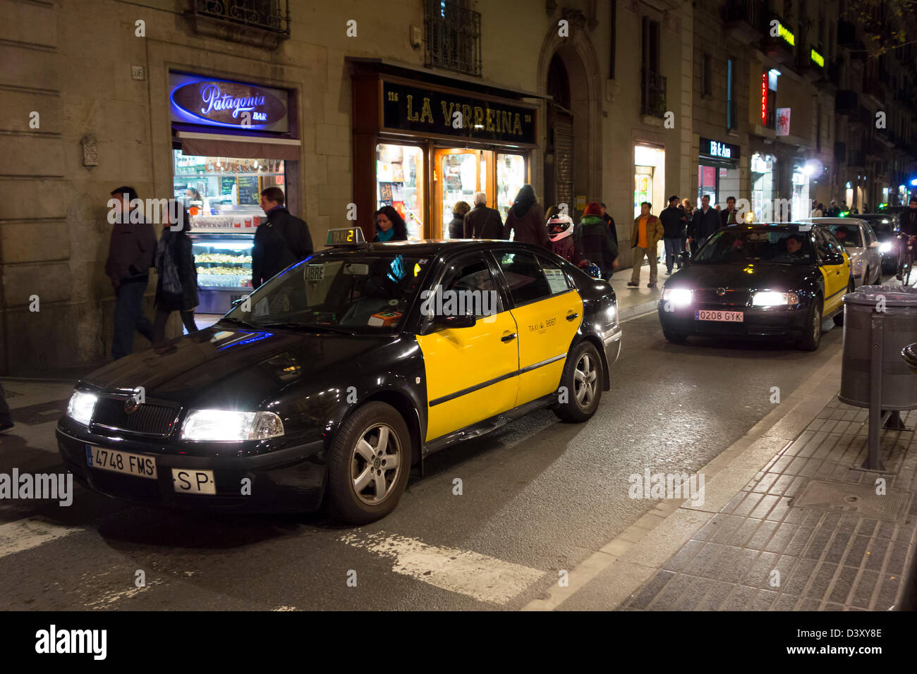 Taxi barcelona fotografías e imágenes de alta resolución - Alamy