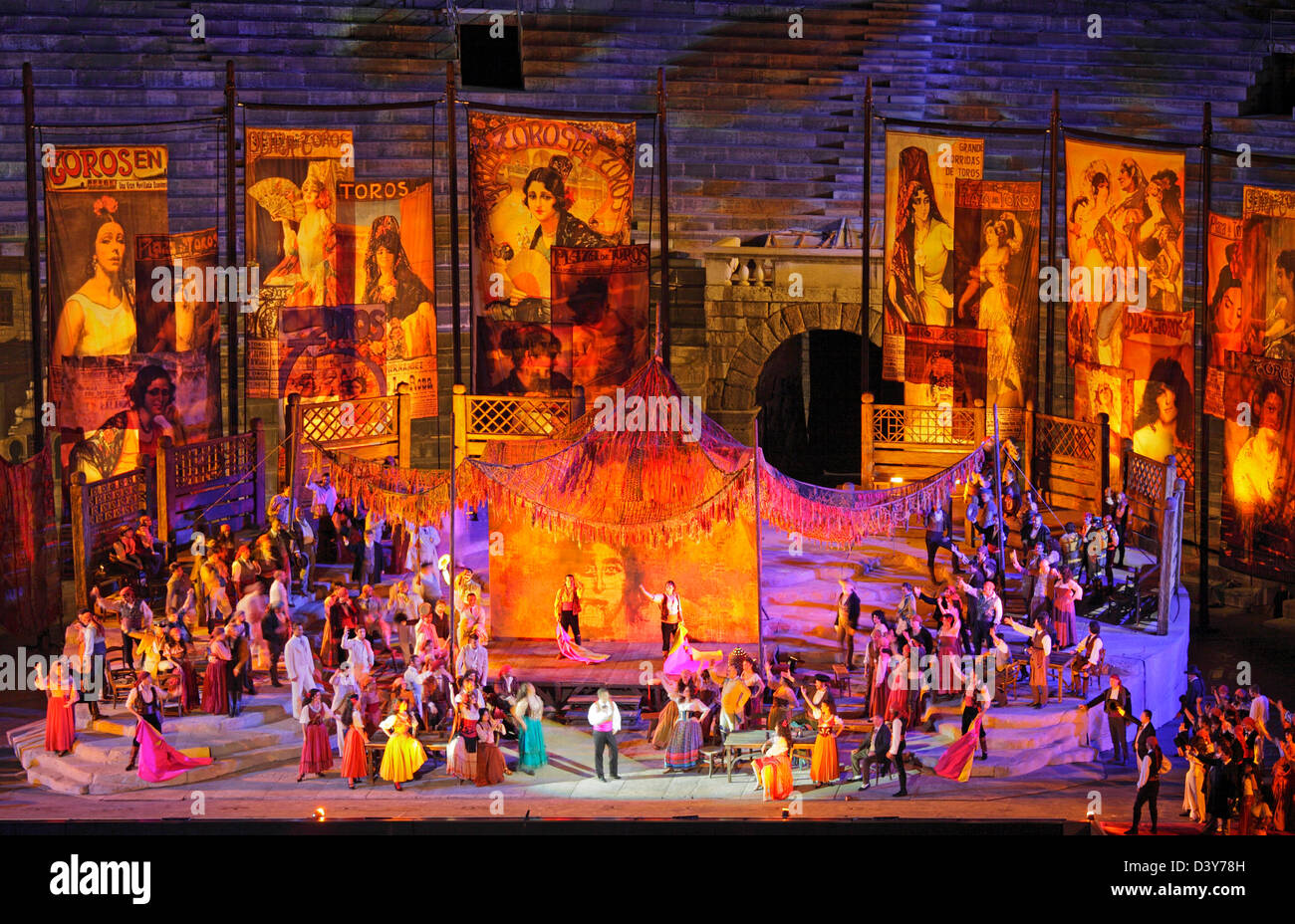 Carmen de Bizet, rendimiento en arena, Verona, Italia Foto de stock