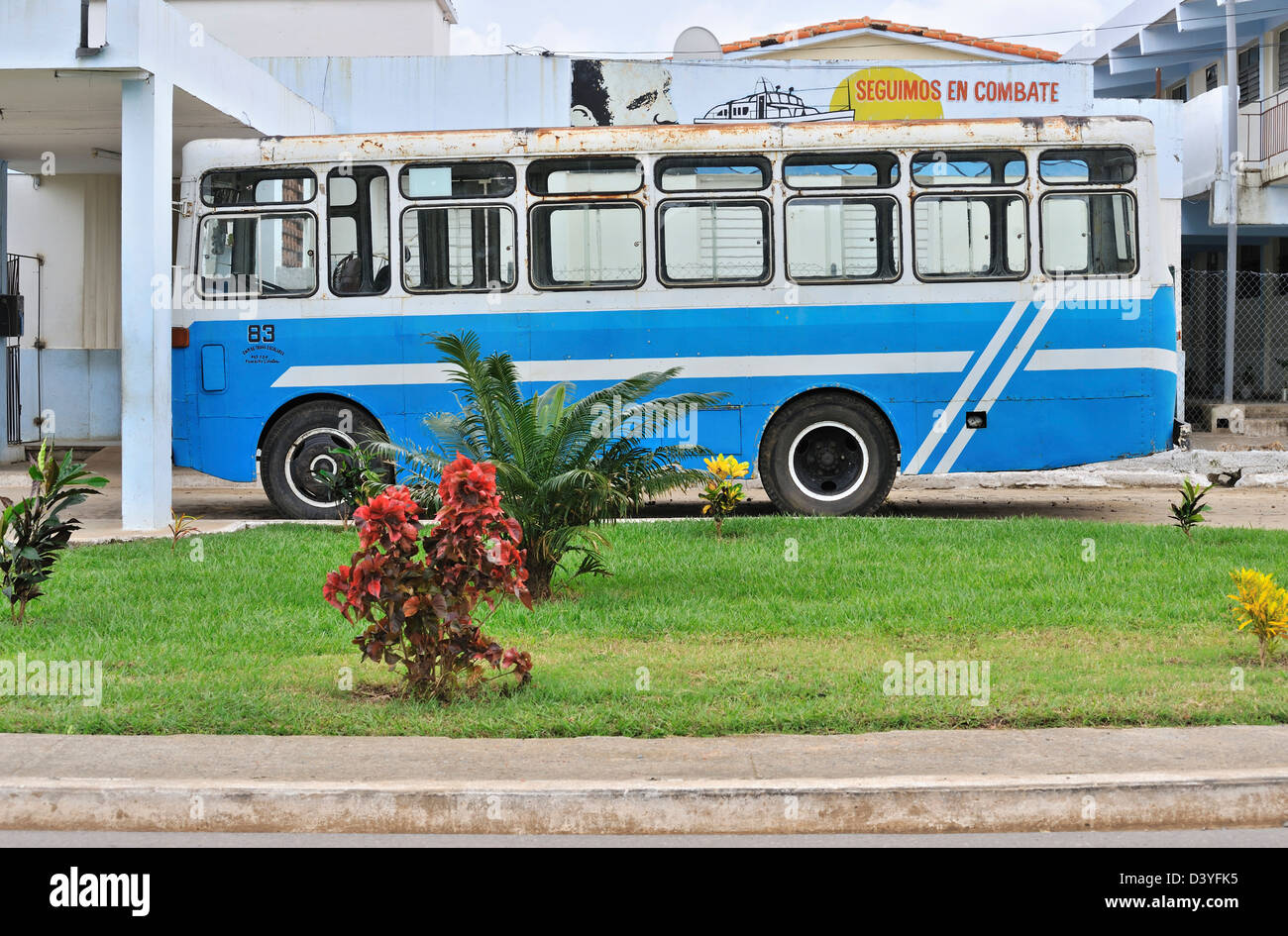 VV2084 Ikarus Bus - Santa Clara, Cuba, This is a scanned im…