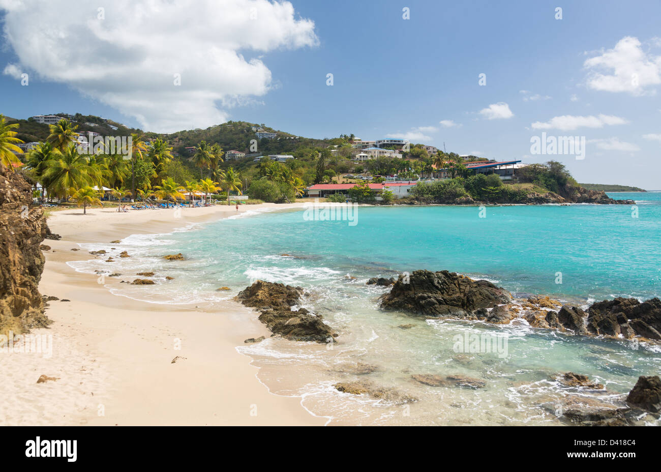 Escena de playa en Frenchman's Bay en la isla de St Thomas en US Virgin Islands USVI Foto de stock