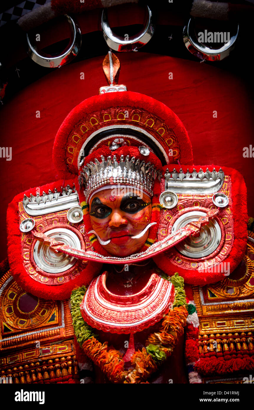 Athachamayam es una fiesta cultural que brinda la rara oportunidad de presenciar casi todas las formas de arte folclórico de Kerala. Foto de stock