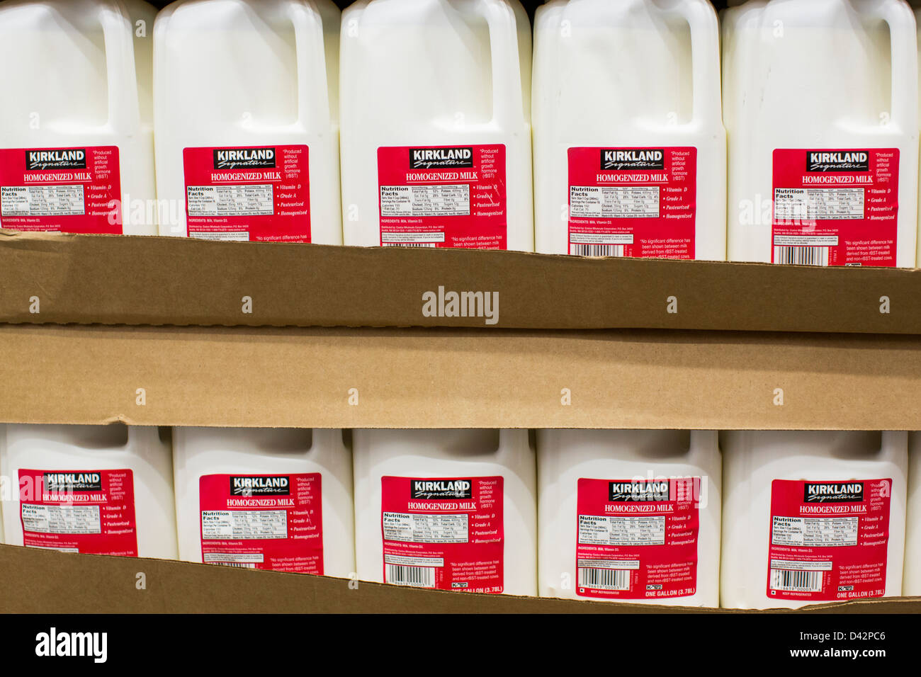 Leche costco fotografías e imágenes de alta resolución Alamy