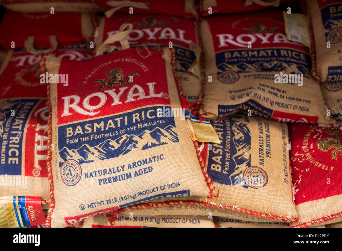 El arroz Basmati en exhibición en un Costco Wholesale Warehouse Club Fotografía de stock Alamy