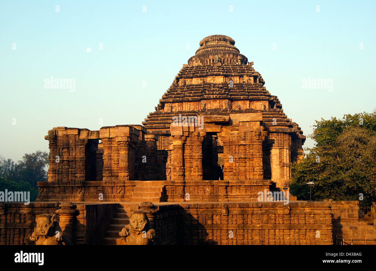 Templo Del Sol De Konarak Odisha Orissa En India Vista Frontal Del