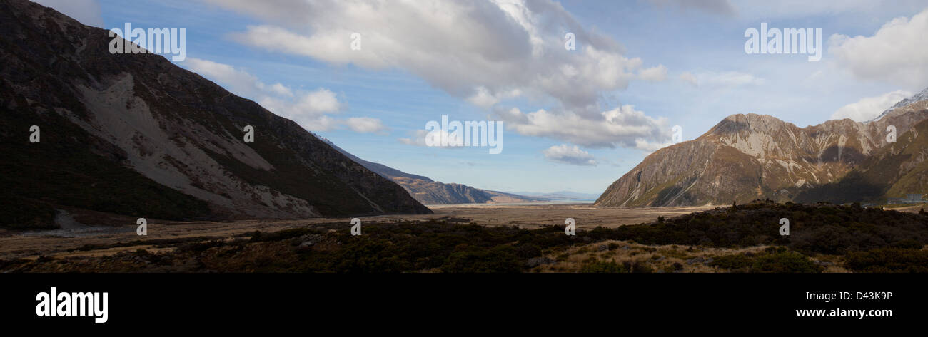 Hermosa SCÉNIC con dirección de mount Tasman valles desde Aoraki Mt Cook parque nacional de la montaña de los Alpes del Sur la Isla del Sur de Nueva Zelanda Foto de stock