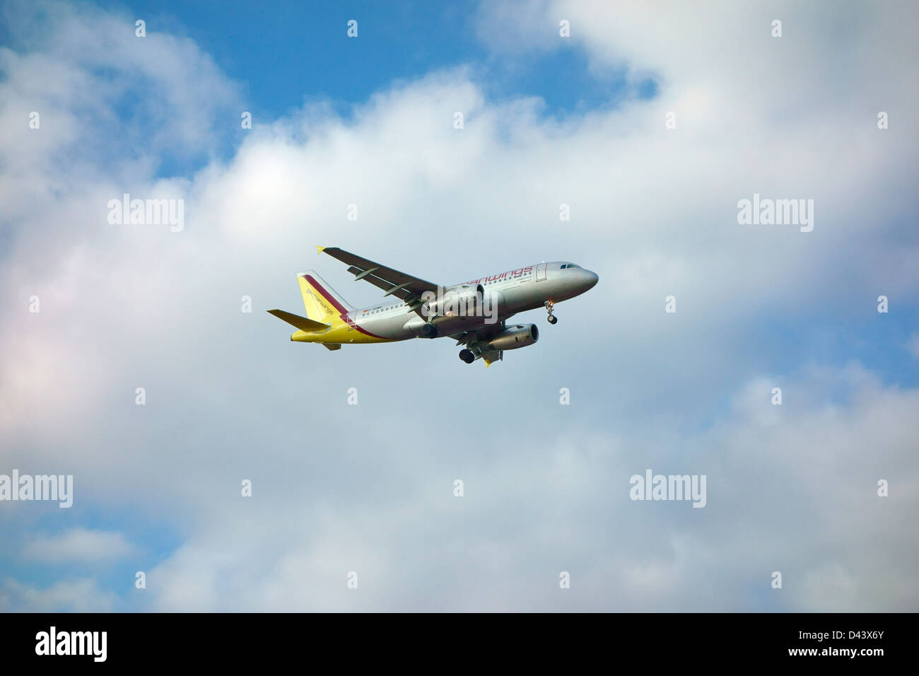 Germanwings avión Airbus A319 aterrizaje Foto de stock