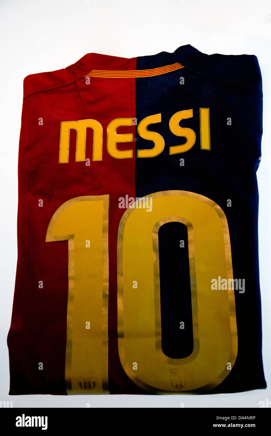 Museo del FC Barcelona, el camp nou,camiseta de Lionel Messi,Cataluña,spain  Fotografía de stock - Alamy