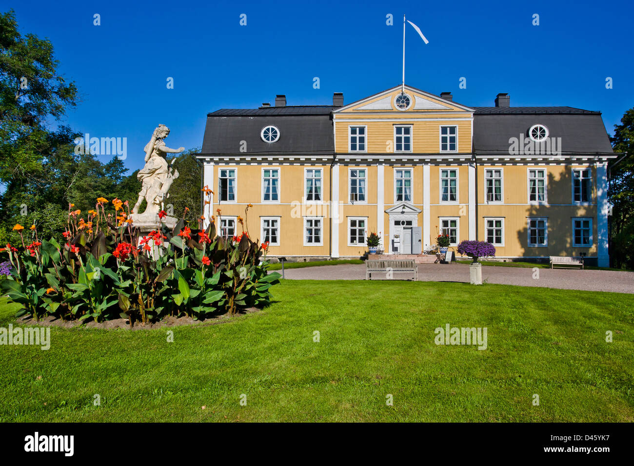 Finlandia, el sur de Finlandia, a la vista de la Manor Mustio neoclásica, construida en 1783 - 1792 Foto de stock