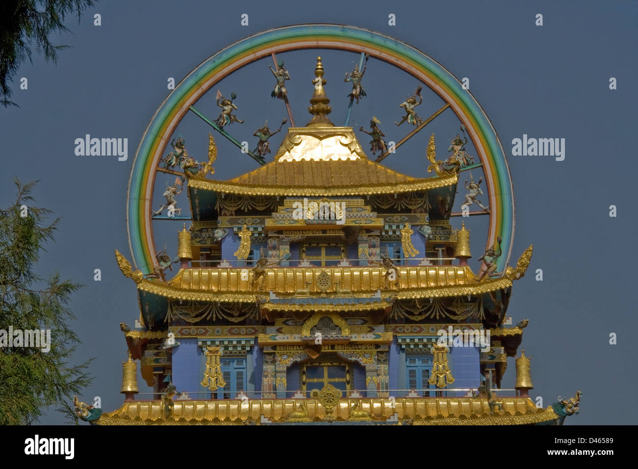 Monasterio Namdroling (Templo de Oro), cerca Kushalnagar Bylakuppe, distrito de Mysore, Karnataka, India, Asia Foto de stock