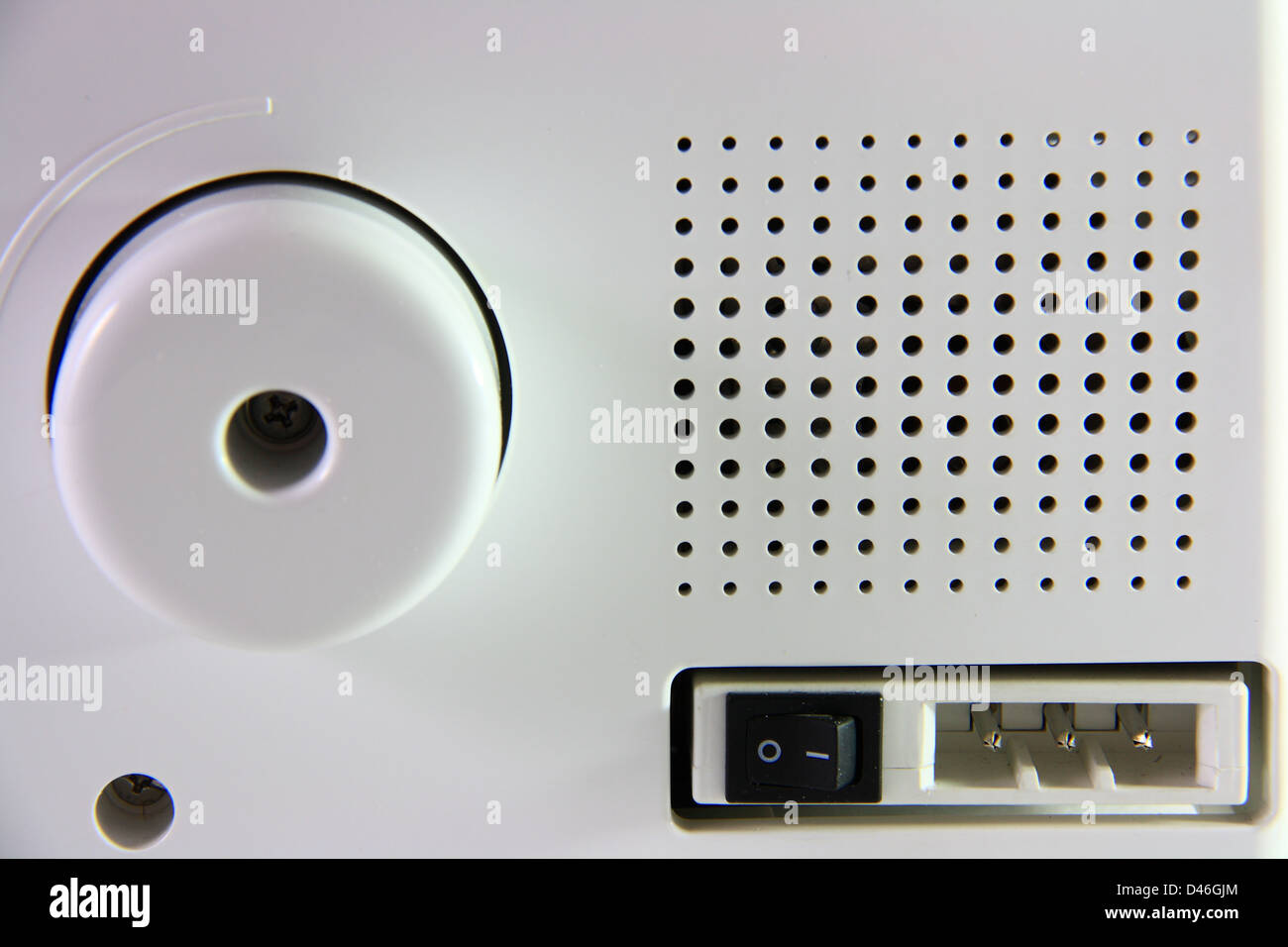Interruptor de encendido/apagado en la máquina de coser Fotografía de stock  - Alamy