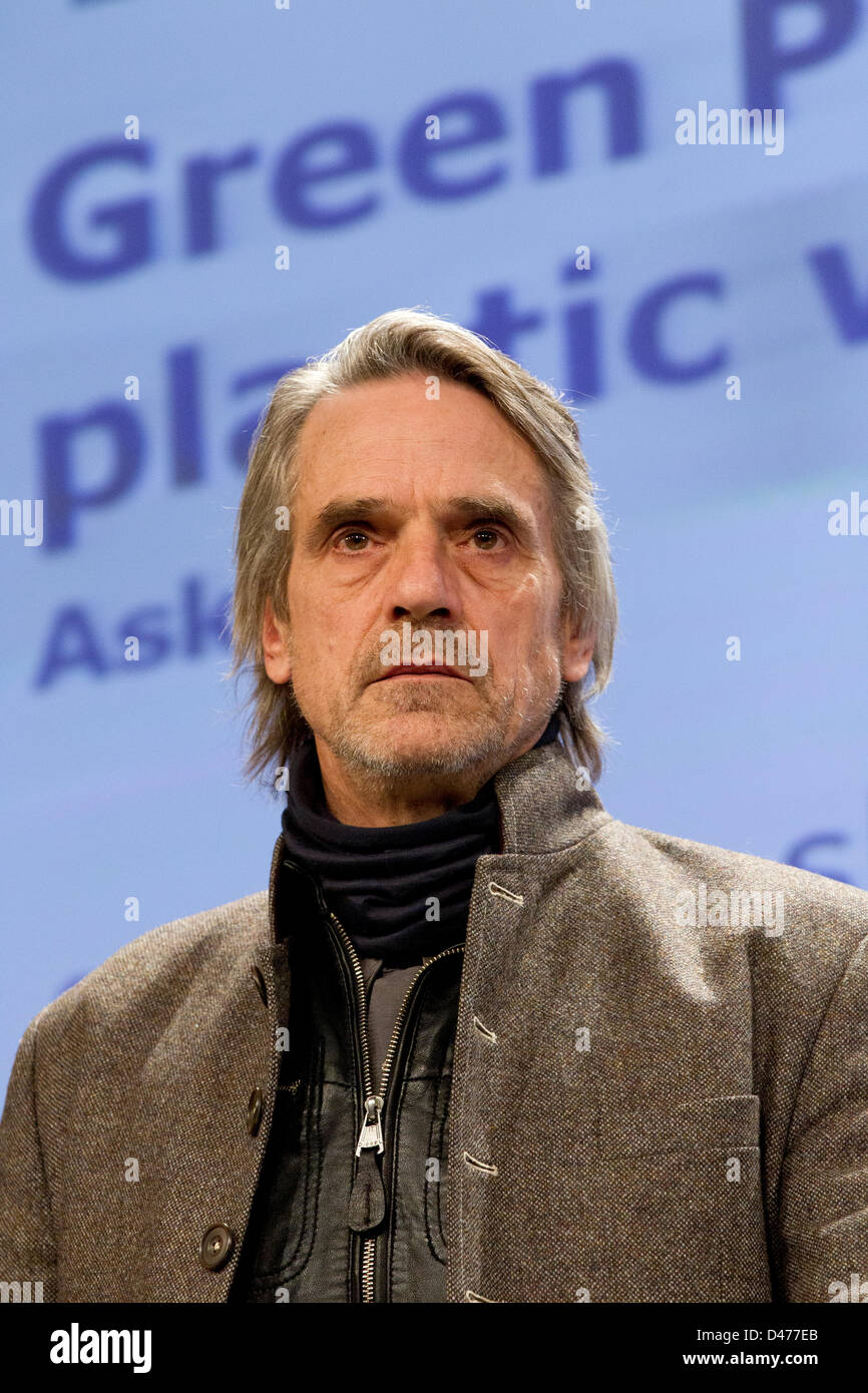 Oscarizado actor y productor ejecutivo y narrador de la película