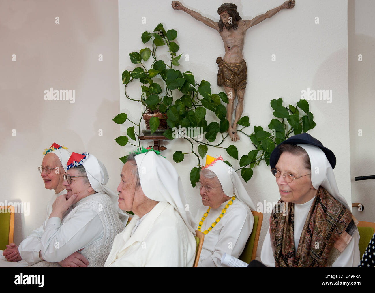 Heitersheim, Alemania, hermanas en una fiesta de carnaval Foto de stock