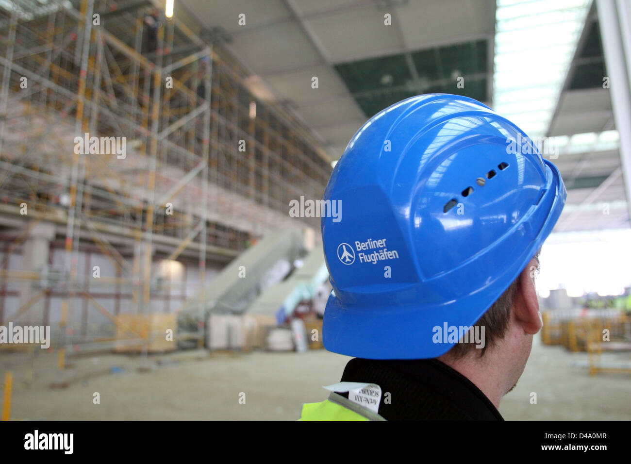 Casco De Construccion Fotos e Imágenes de stock - Alamy